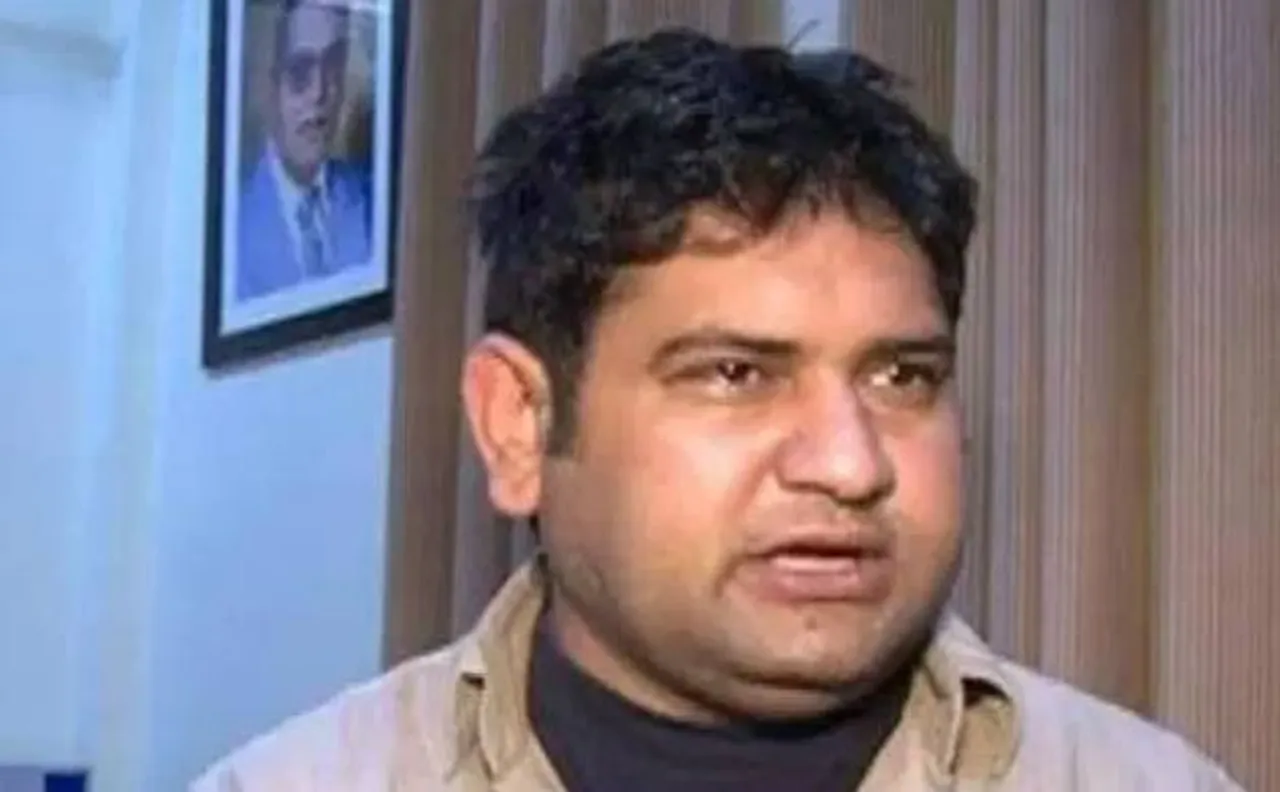 Former AAP minister Sandeep Kumar surrenders before Delhi police