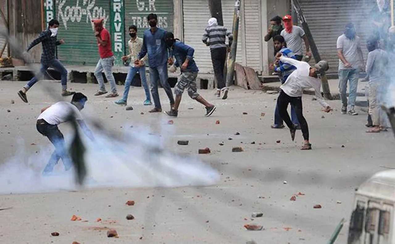 Kashmir unrest: Pelet gun kills youth, toll rises to 71 ahead of all party delegation visit 
