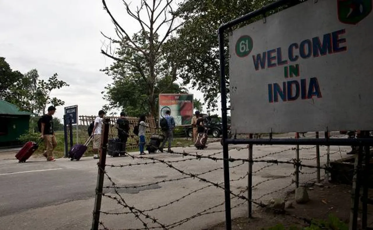 First Bangladesh vehicle to enter India through land border arrives in New Delhi 