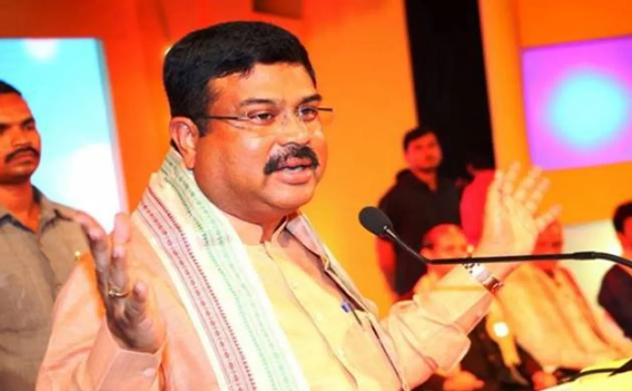 Union Minister Dharmendra Pradhan to lead roadshow in Singapore