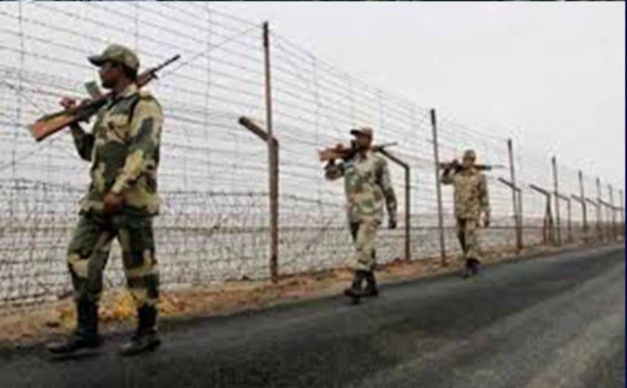 In another ceasefire violation Pakistan targets Indian positions on LoC
