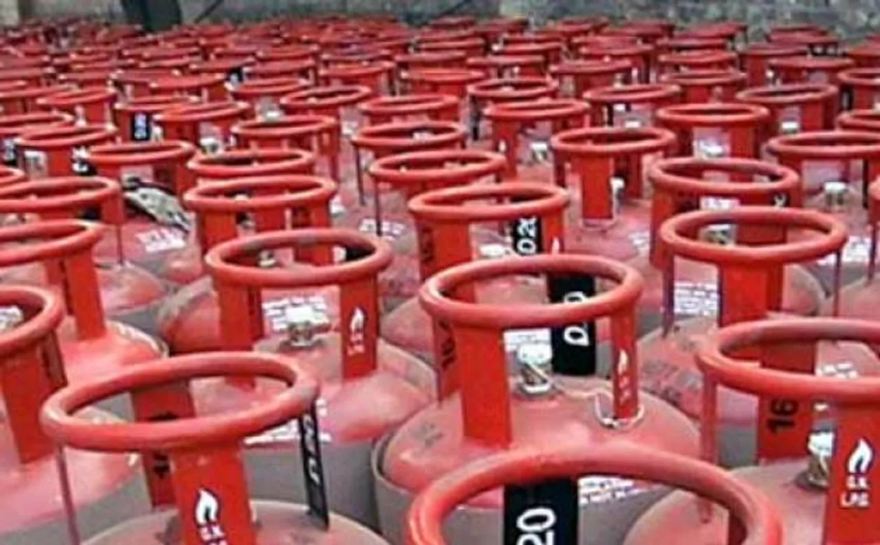 OMCs targets 30 L new LPG connections in Odisha by 2018-end