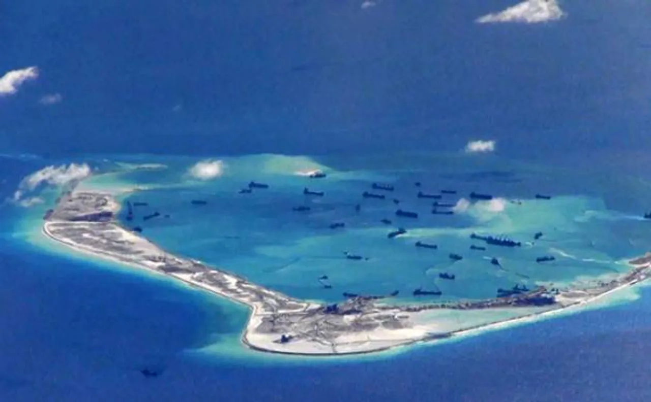 China under pressure at Asia summit over South Cina sea row