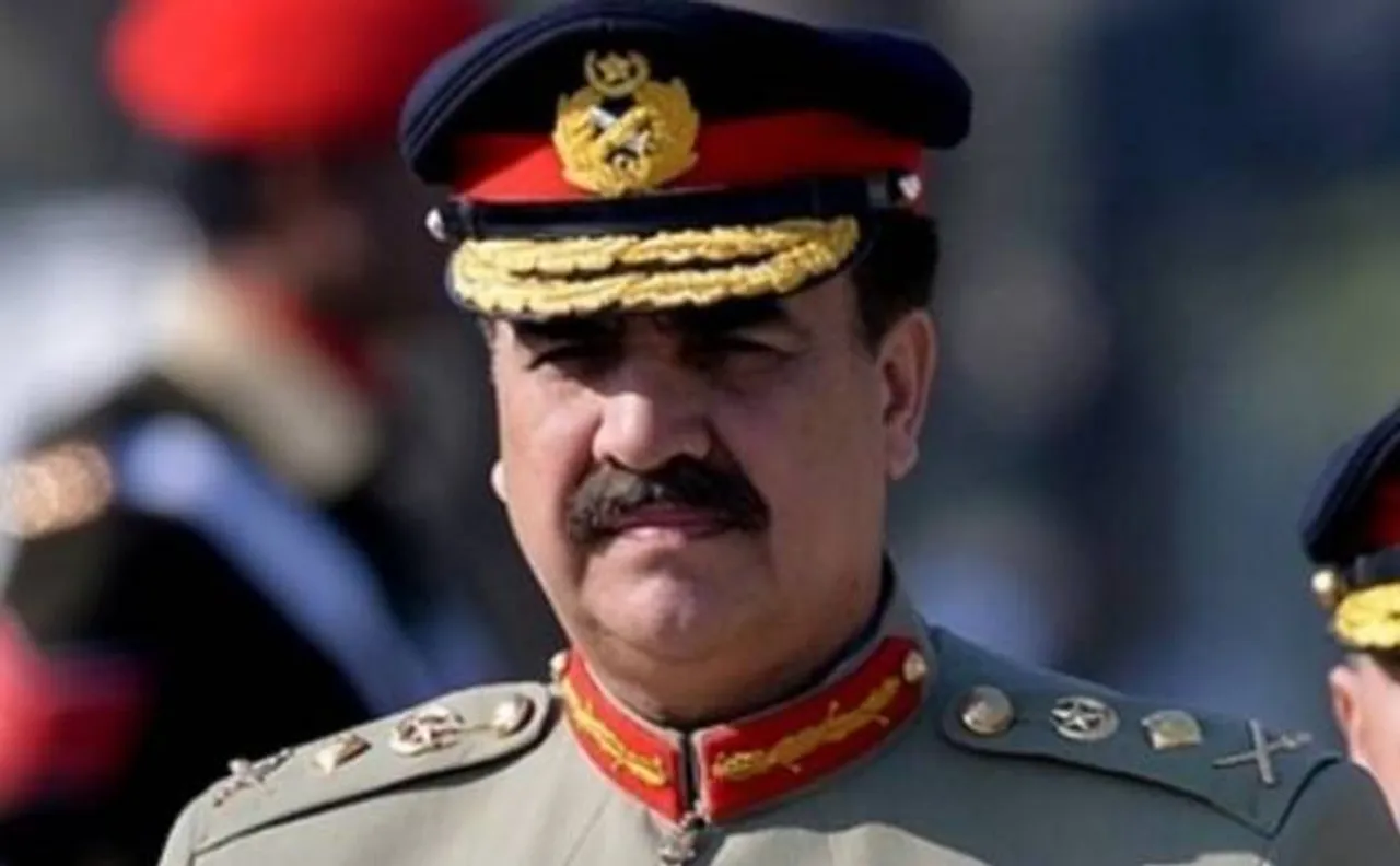 Indo-Pak exchange of words, Kashmir solution not in 'raining bullets', says Pak army chief