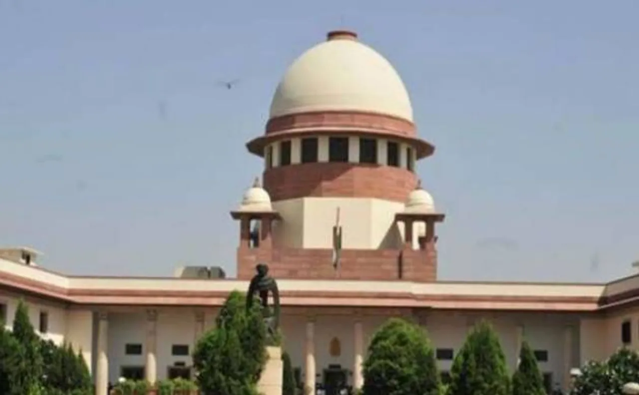 Supreme Court directs Gujarat government not to disturb students admitted by quota ordinance 