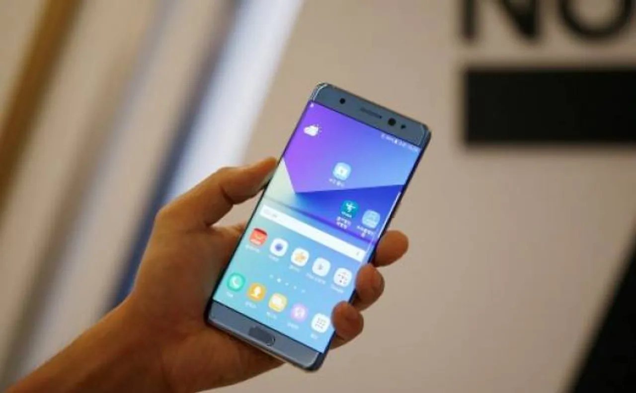 Don't charge or switch on Samsung Galaxy Note 7 on board: DGCA