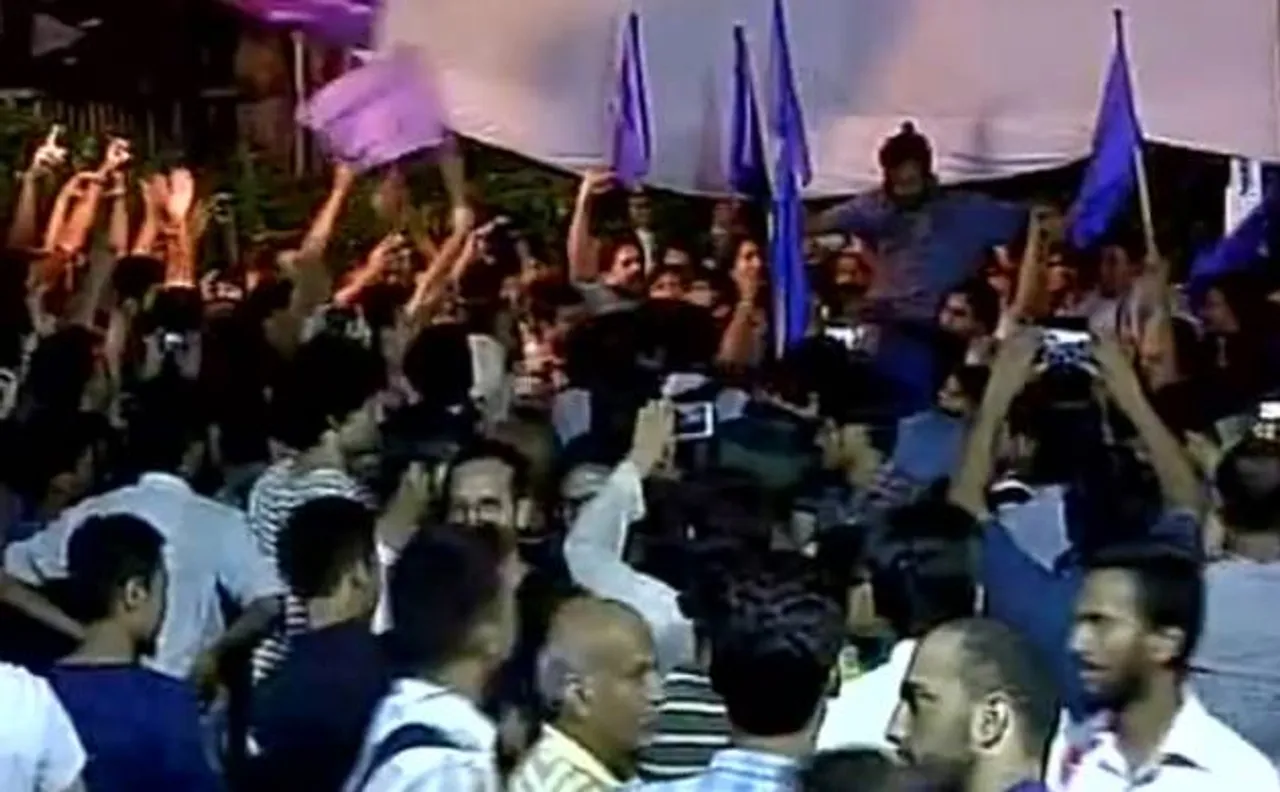 Left alliance sweeps all 4 seats in Jawaharlal Nehru University polls