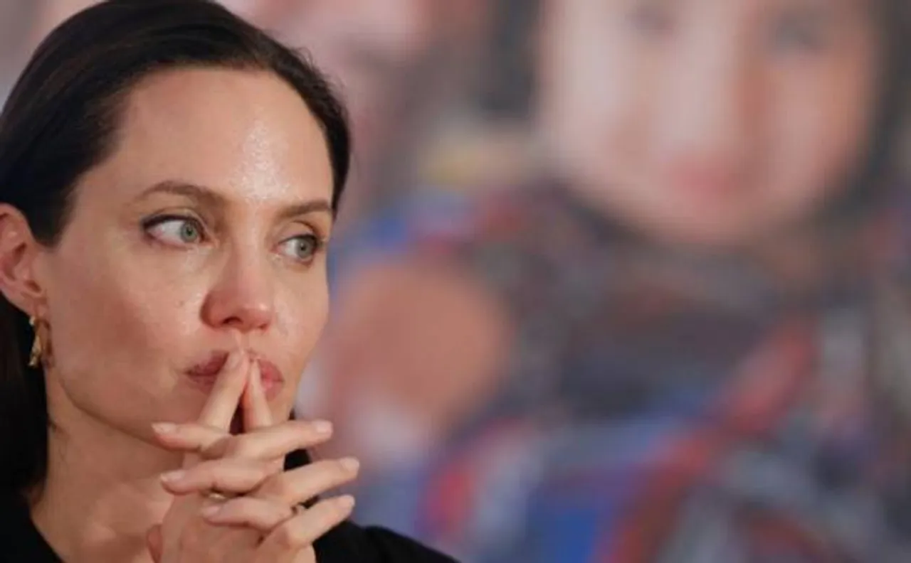 Angelina Jolie visits Syrian refugee camp, urges world leaders to help sort the crisis