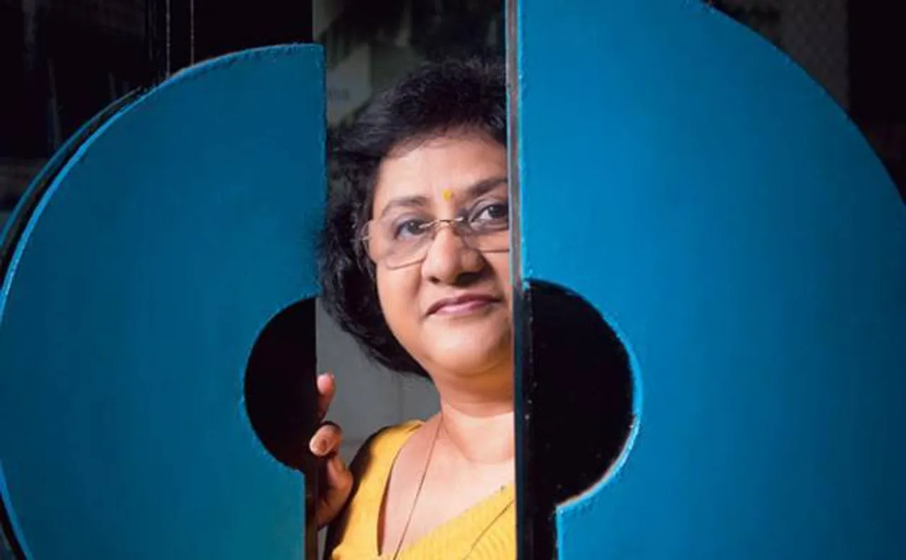  SBI chief Arundhati Bhattacharya most powerful women outside US