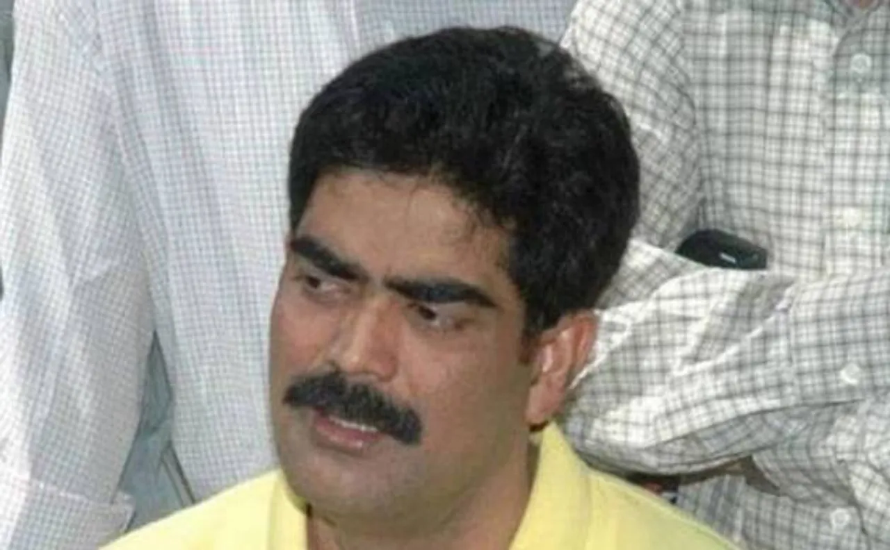 Top 5 news at 9 pm on Sep 13: Shooter wanted in Siwan journalist murder case spotted with Shahabuddin, Kejriwal govt needs 'proof' of chikungunya deaths