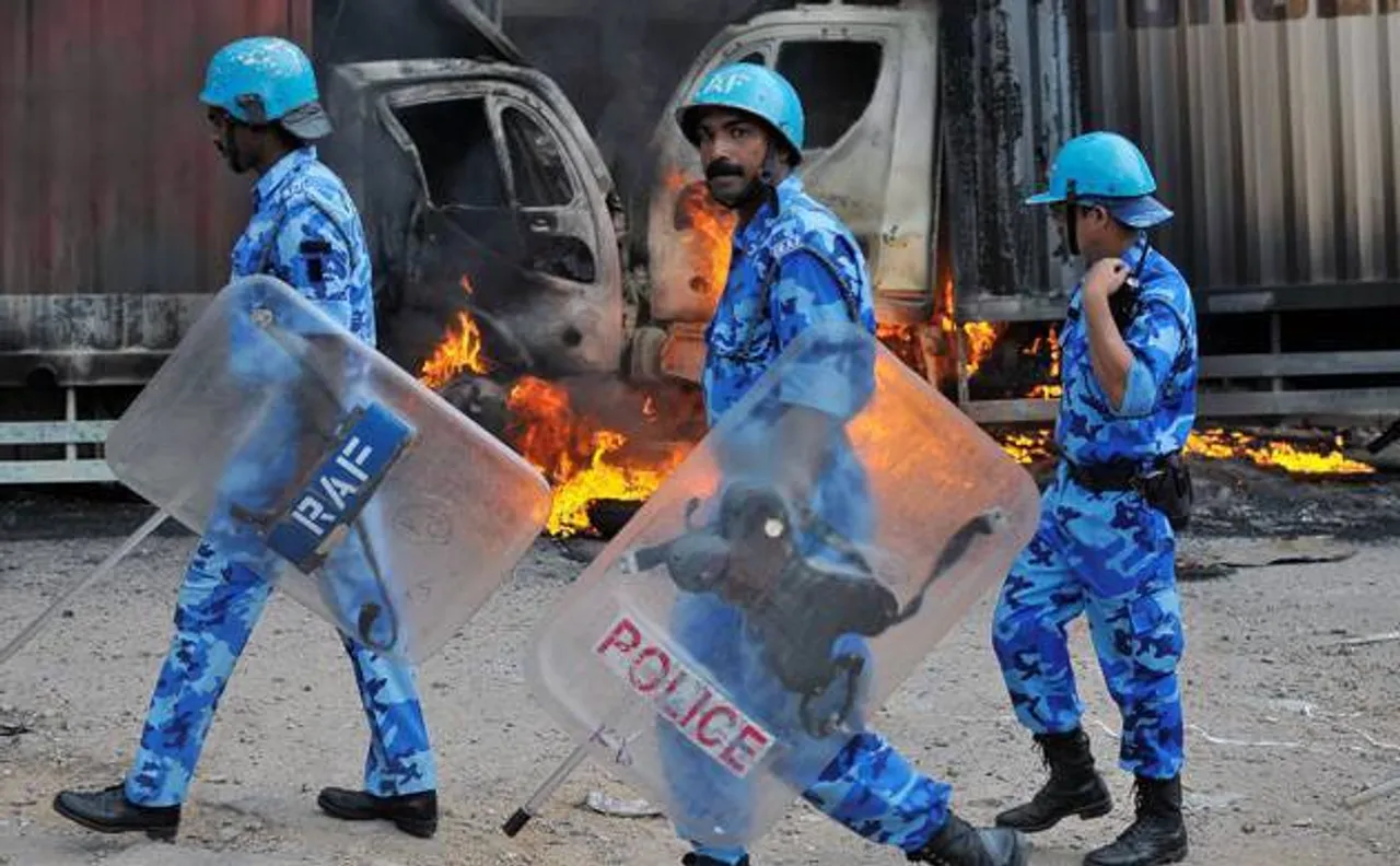 Cauvery protests: SC says people can't take law onto themselves, asks Karnataka, Tamil Nadu to ensure there is no violence