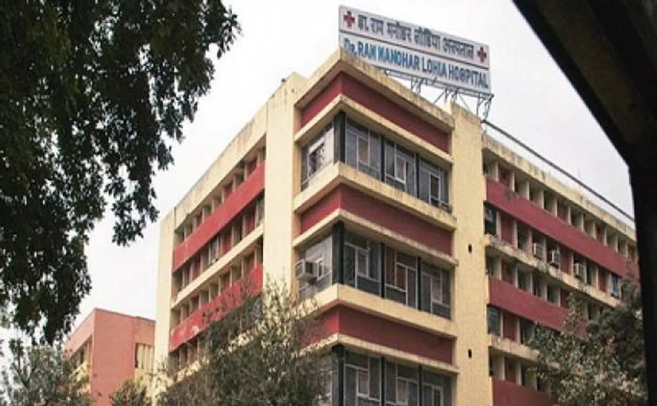 RML woman doctor alleges misbehavior by attendant at a hospital