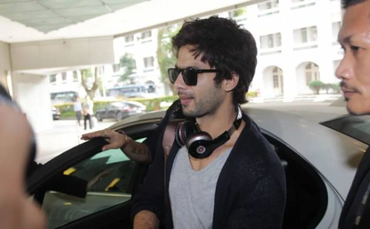 Dengue larvae found at Shahid Kapoor's residence, BMC serves notice 
