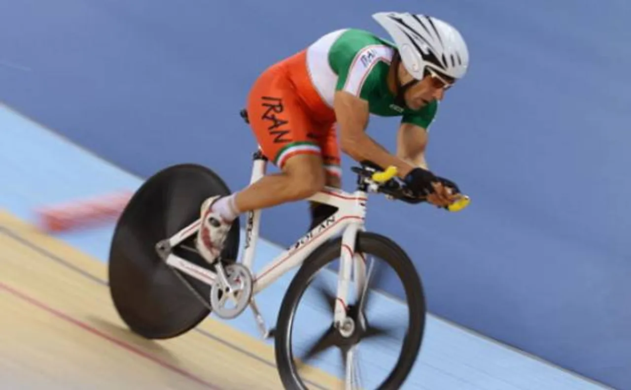 Paralympics 2016: Iranian cyclist dies after crash in road race