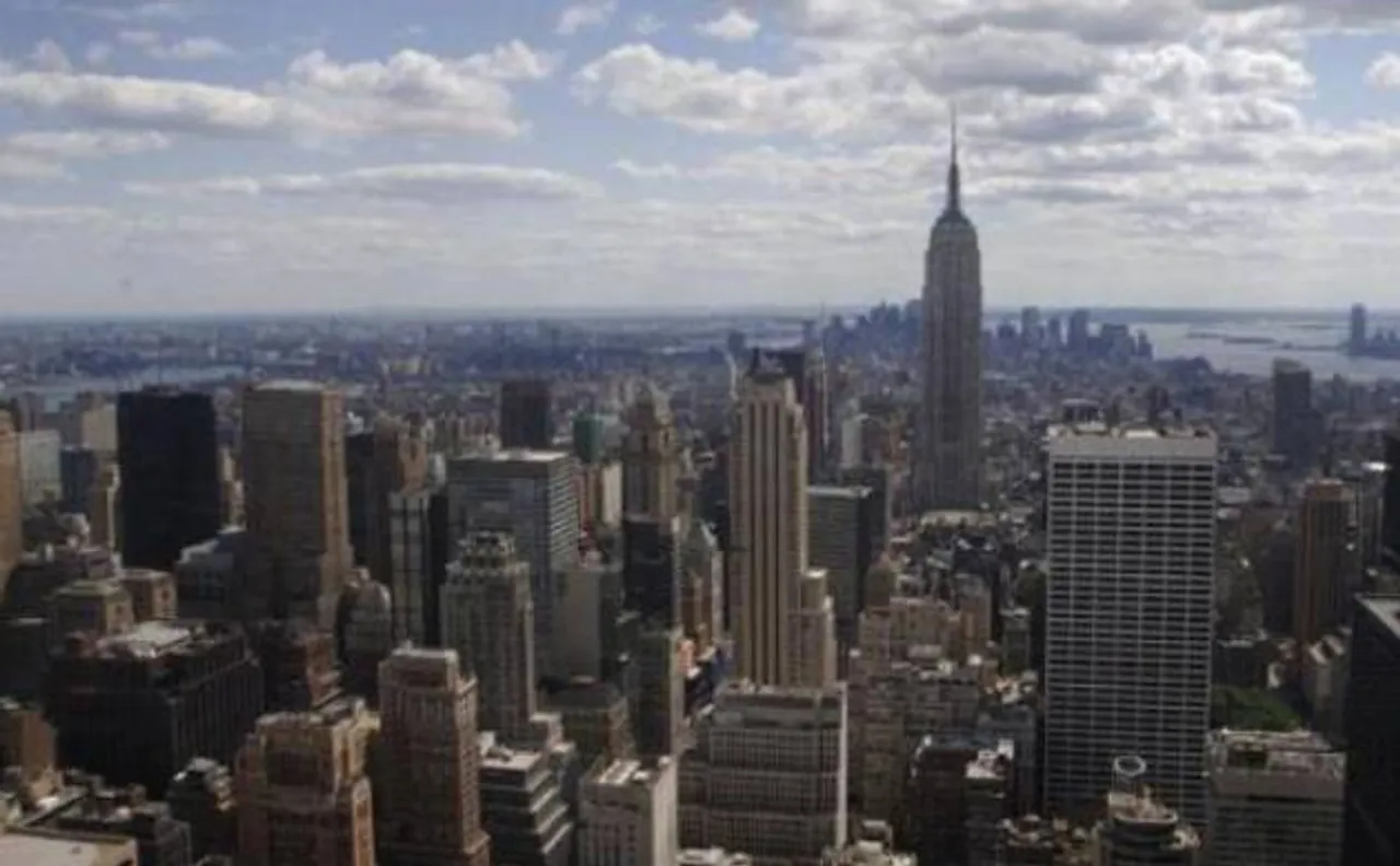 Explosion in busy New York City neighbourhood, 25 injured