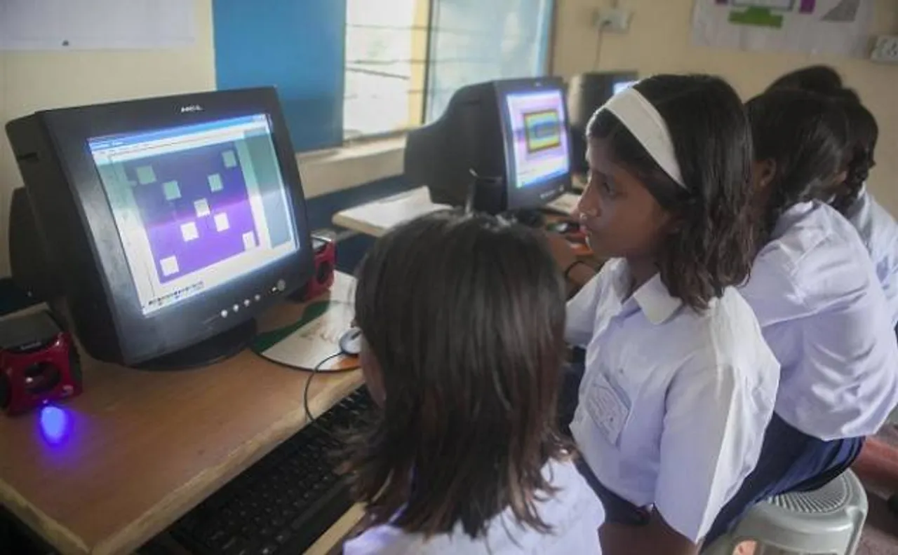 School going children account for 7per cent of Internet users in India: UNICEF