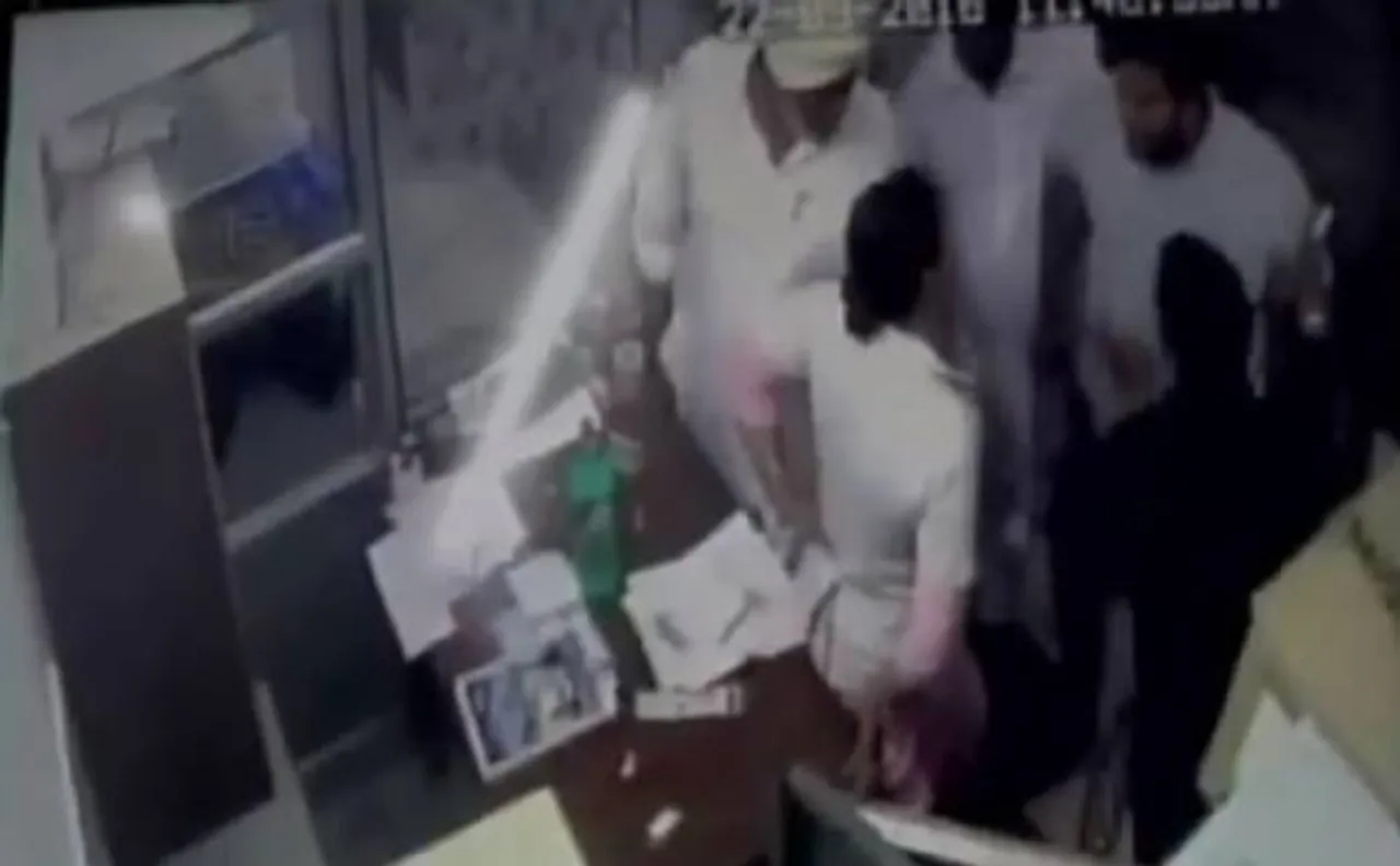 Caught on camera: â€˜Akali Dalâ€™ leaders thrash five-month pregnant nurse in Moga