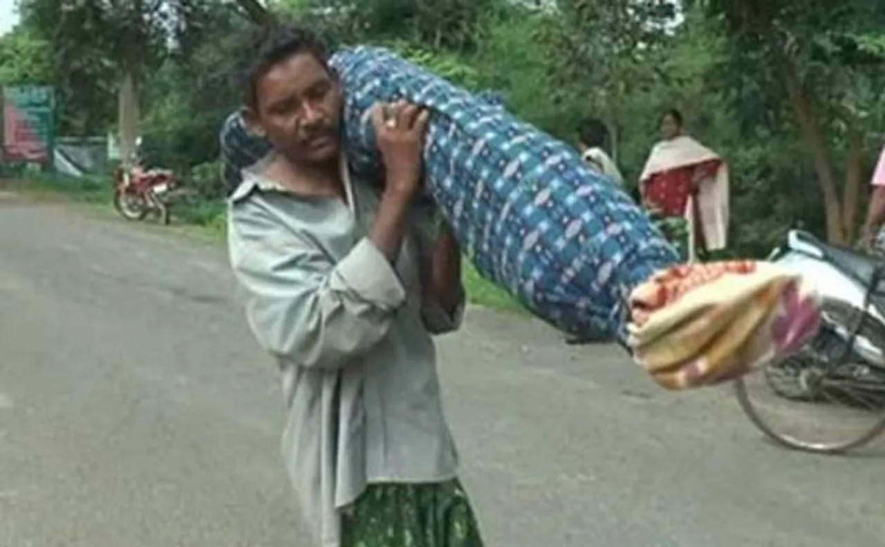 Dana Majhi never sought help from hospital: Odisha Govt