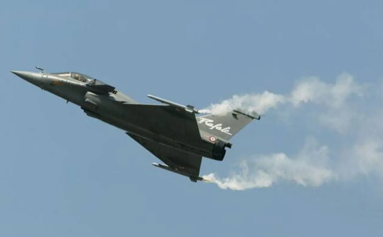 Congress raises suspicions on Rafale deal, urges government to make the contract public