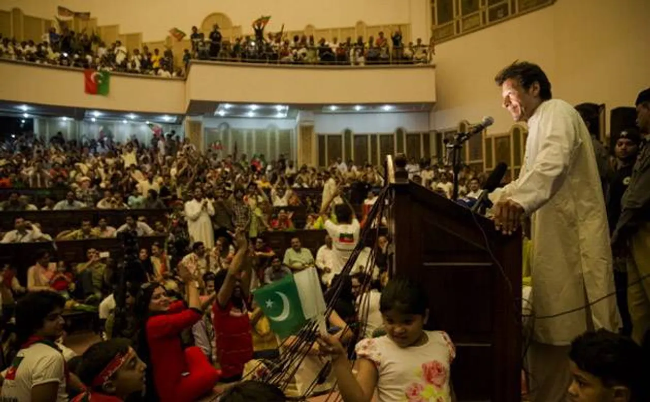 Pakistani cricketer-turned-politician Imran Khan reaches out to Prime Minister Narendra Modi, calls for friendship between India and Pak