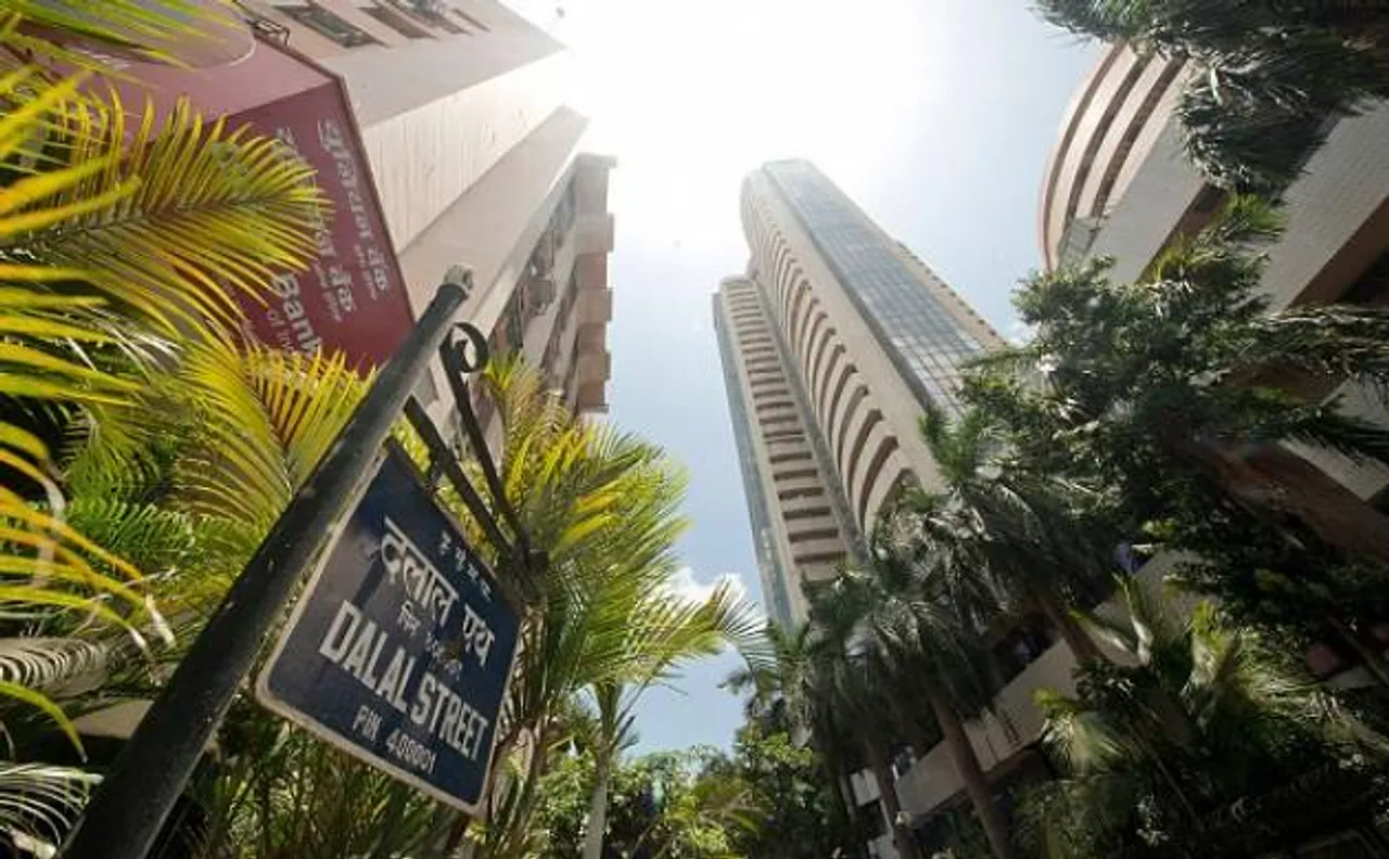 Indian stock markets record massive gains owing to optimistic buying sentiments  