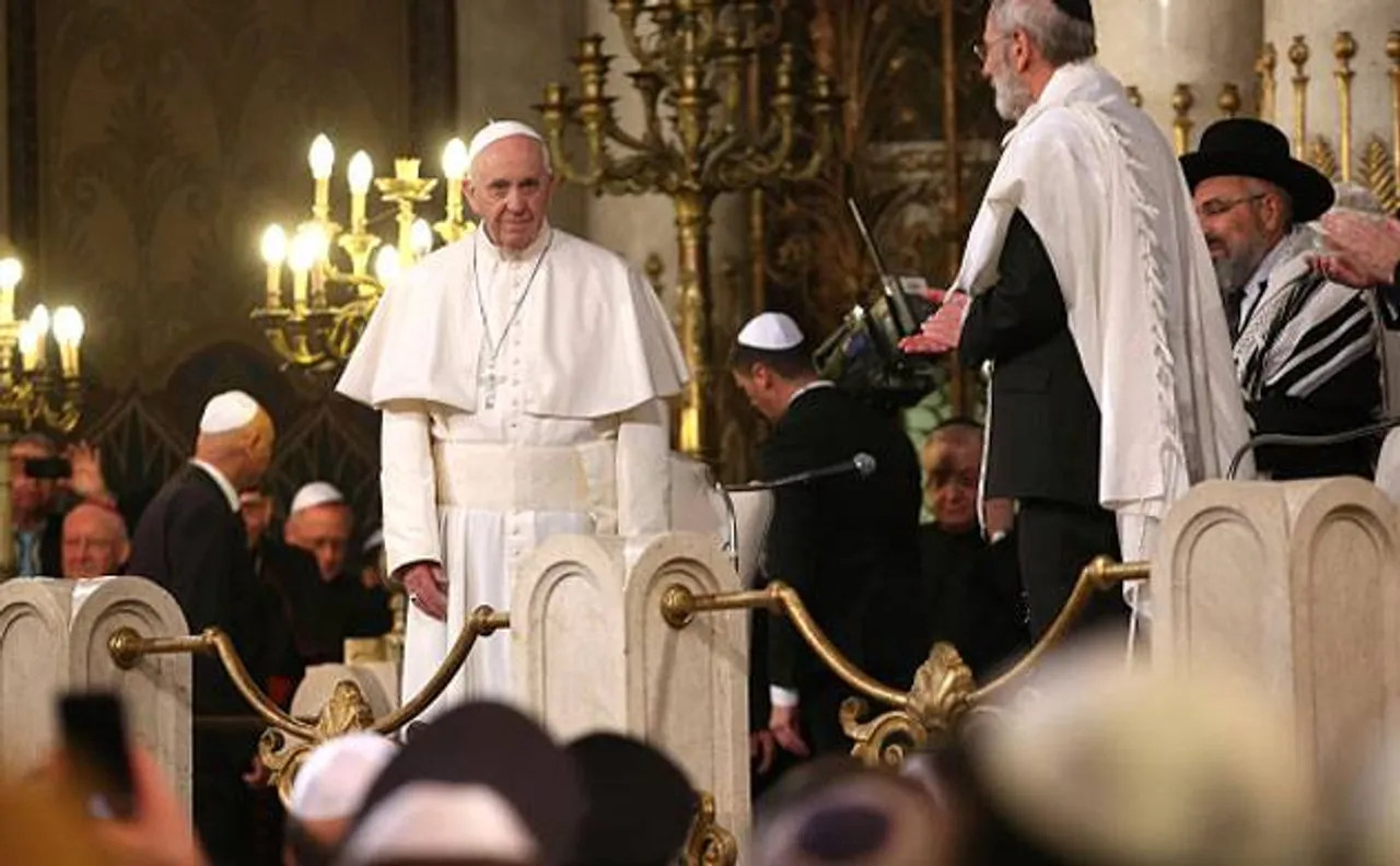 Pope Francis to visit Portugal, India and Bangladesh in 2017, Africa and Colombia trips under study