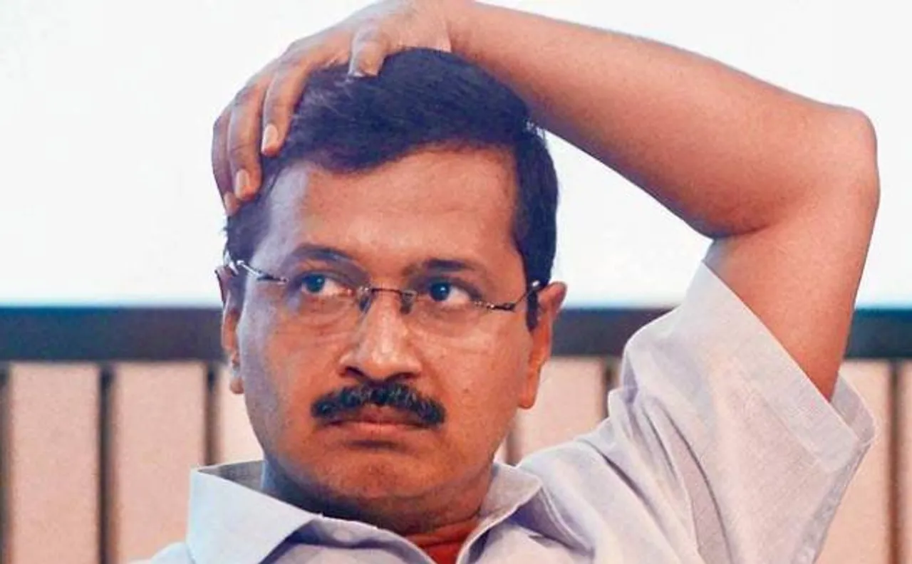 Ink thrown on Delhi CM Kejriwal, police detains two ABVP activists