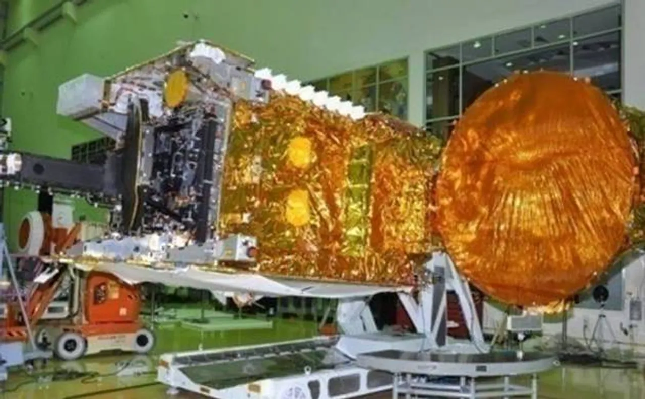 Launch of Indiaâ€™s latest communication satellite GSAT-18 deferred by a day due to bad weather says ISRO