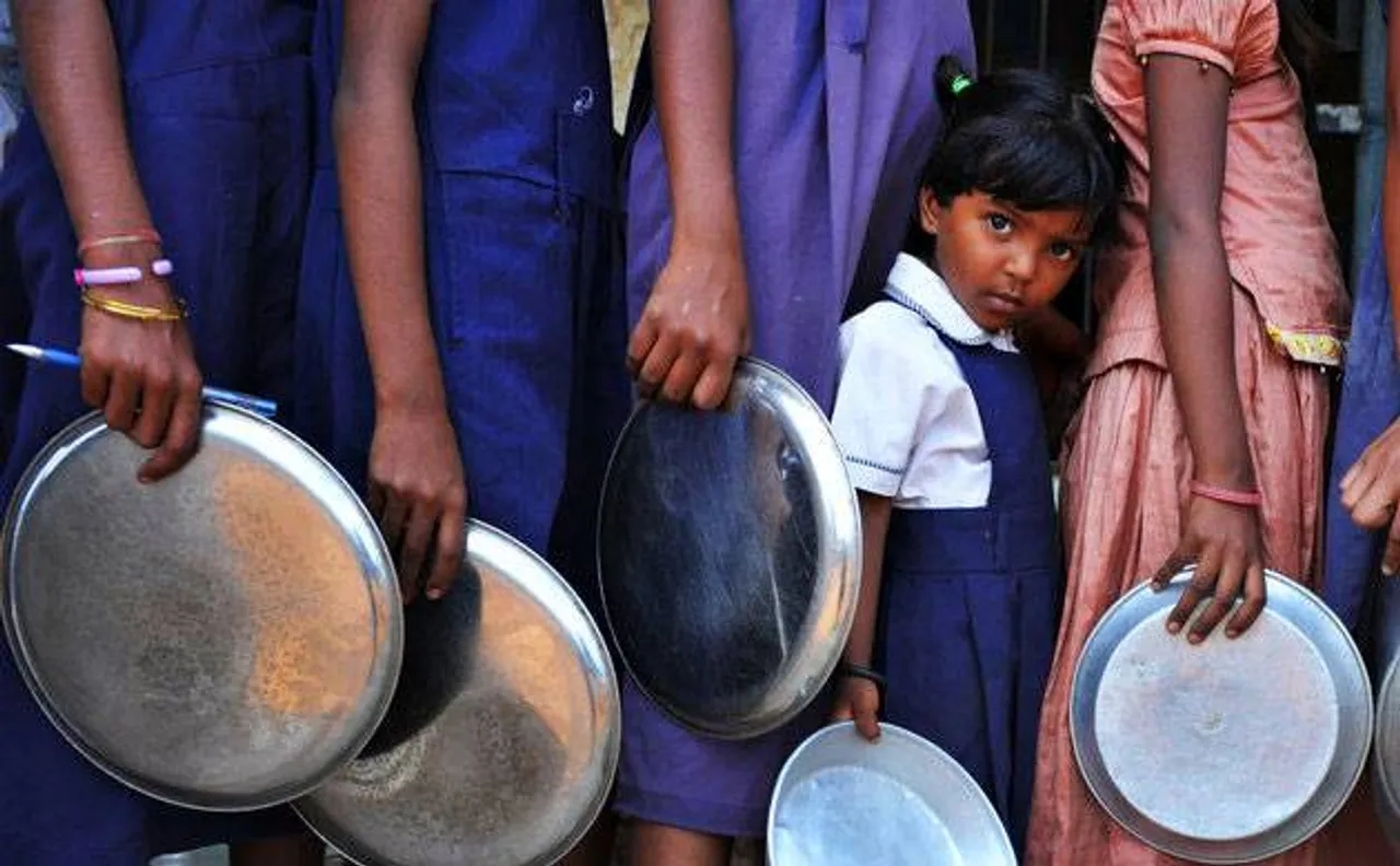 Government focuses on ashram shala, not anganwadis, to improve malnutrition level