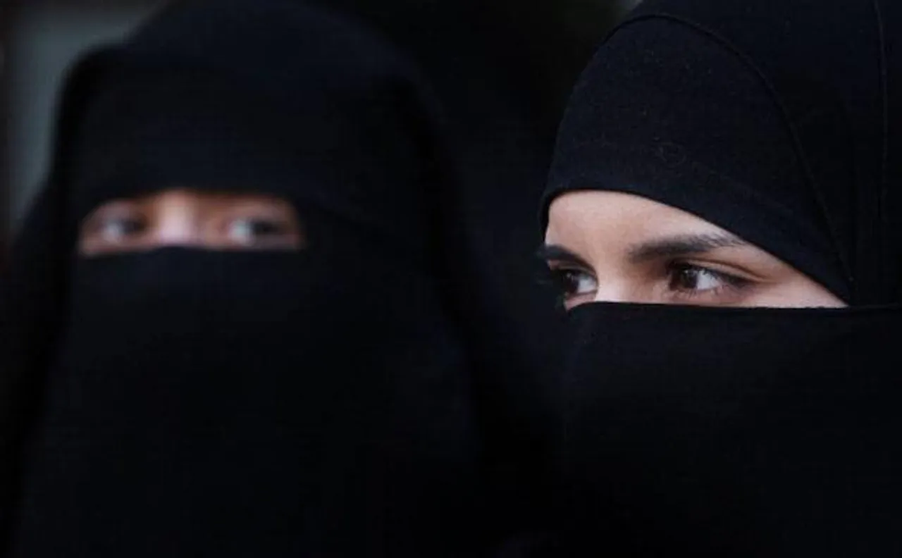 Top 5 headlines at 1pm on Oct 13: Triple talaq row, US appreciates Indiaâ€™s prominent role and more