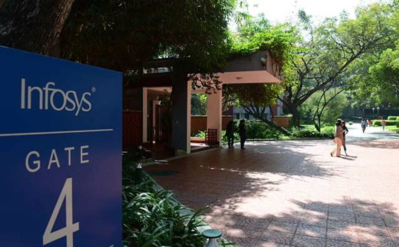 Infosys slashes FY17 guidance due to challenges in banking, financial services