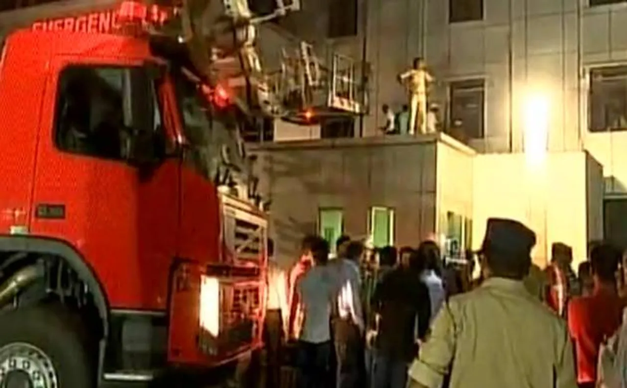 Video: More than 20 killed as major fire breaks out at IMSSUM hospital in Bhubaneswar