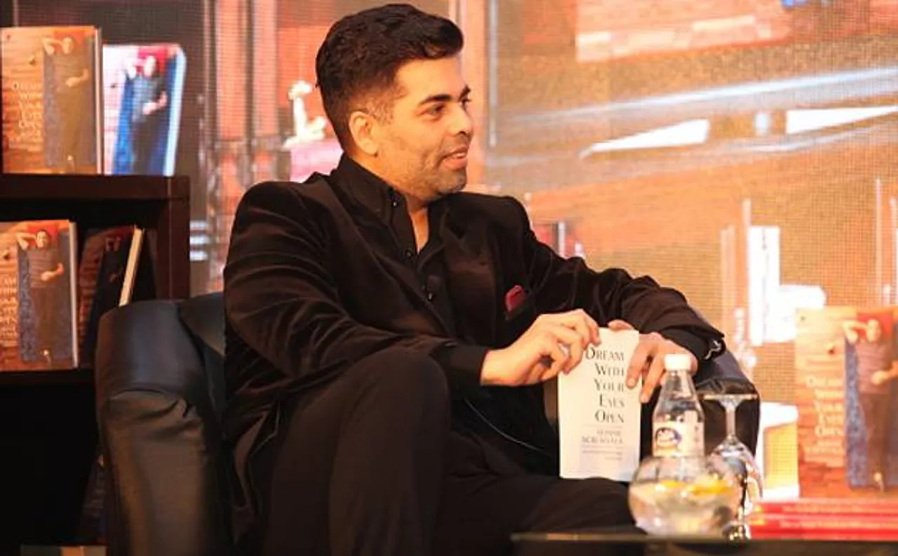 Watch: Protest by MNS outside theatre against screening of Karan Johar's â€œAe Dil Hai Mushkilâ€ in Mumbai