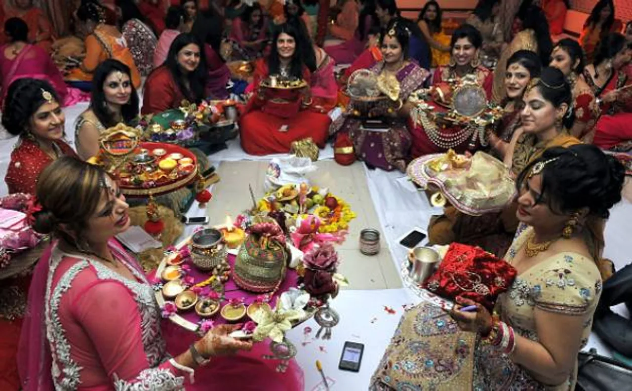 Karwa Chauth 2016: Top 5 Bollywood songs to celebrate the day