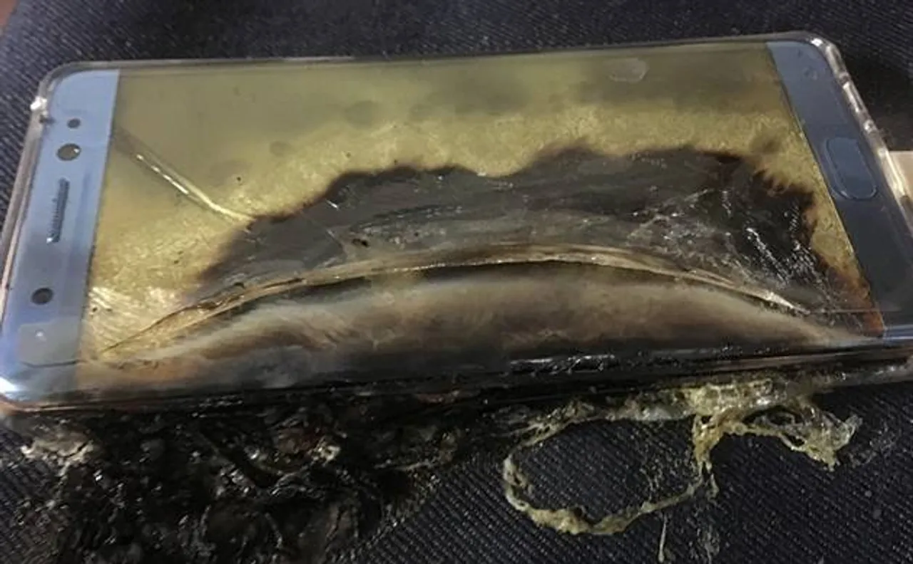 Samsung Galaxy S7 Edge reportedly explodes while being on charge