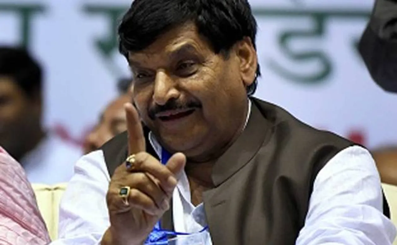 Watch video: Yadav family feud - Akhilesh should respect his father and keep him happy, says Shivpal Yadav