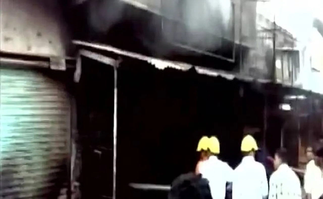 8 dead, many injured after fire breaks out in fire crackers shop in Vadodara