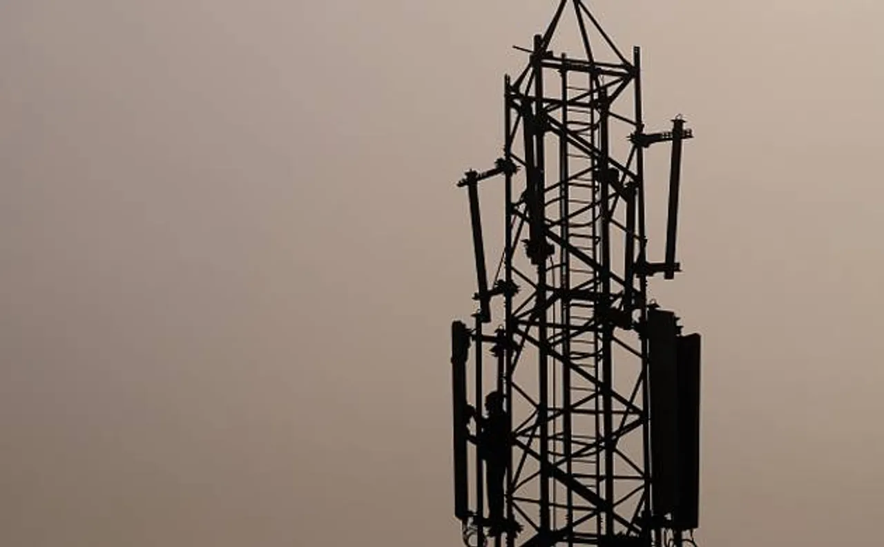 Call drops: Telecom minister to meet CEOs of companies on November 1