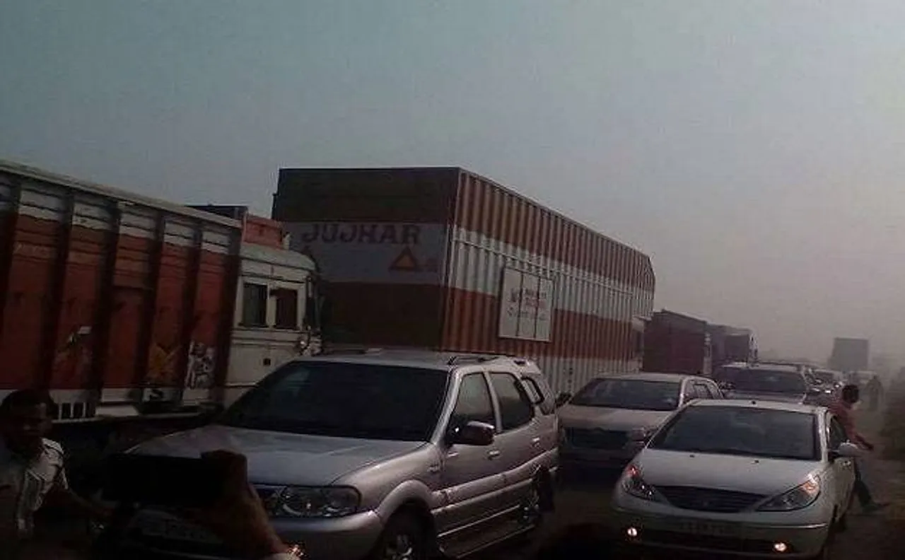Video: Dense smog cloud wreaks havoc, 30 vehicles collide on Delhi-Hissar Highway near Rohtak 