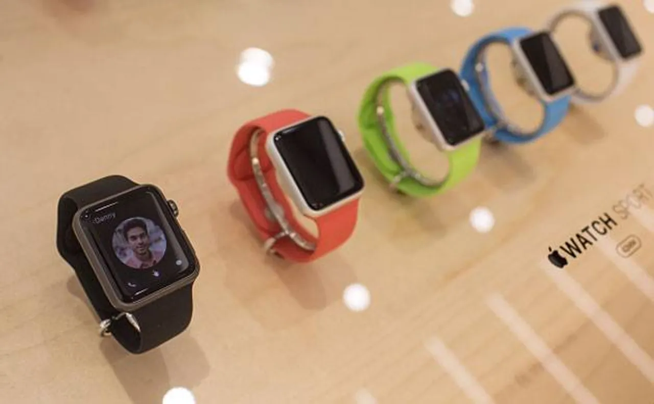 Now, use your Apple Watch to click selfies with your iPhone