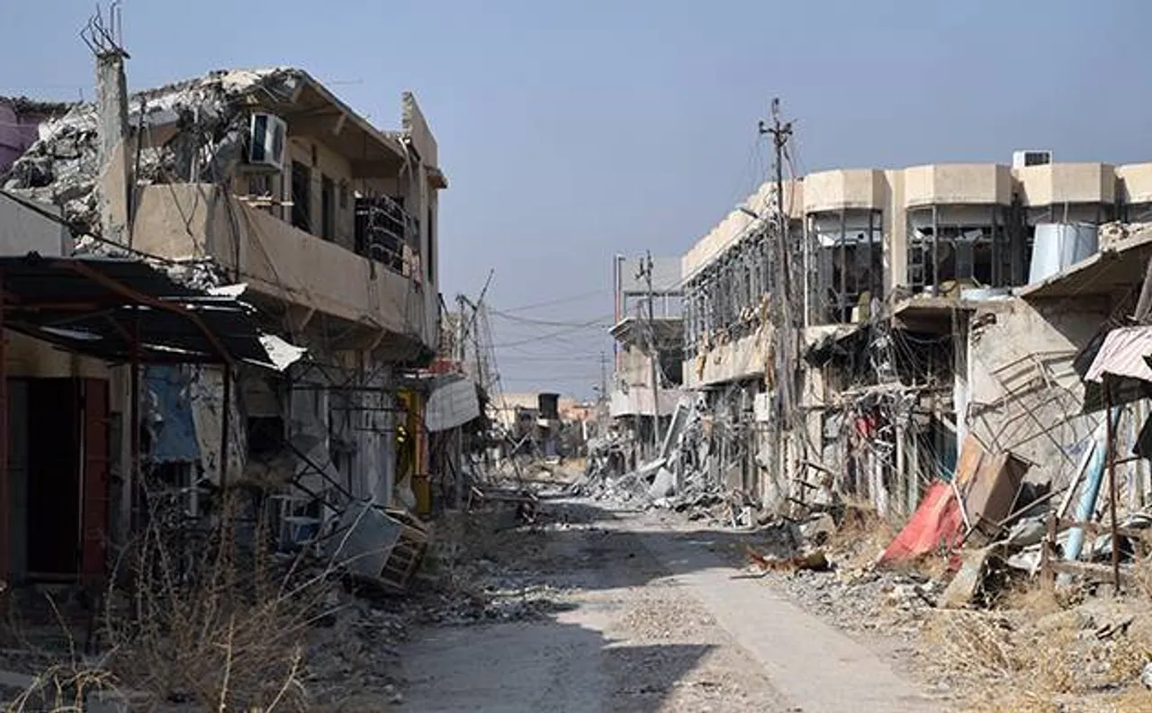 Heavy fighting as Iraqi forces unleash deeper assault into Mosul