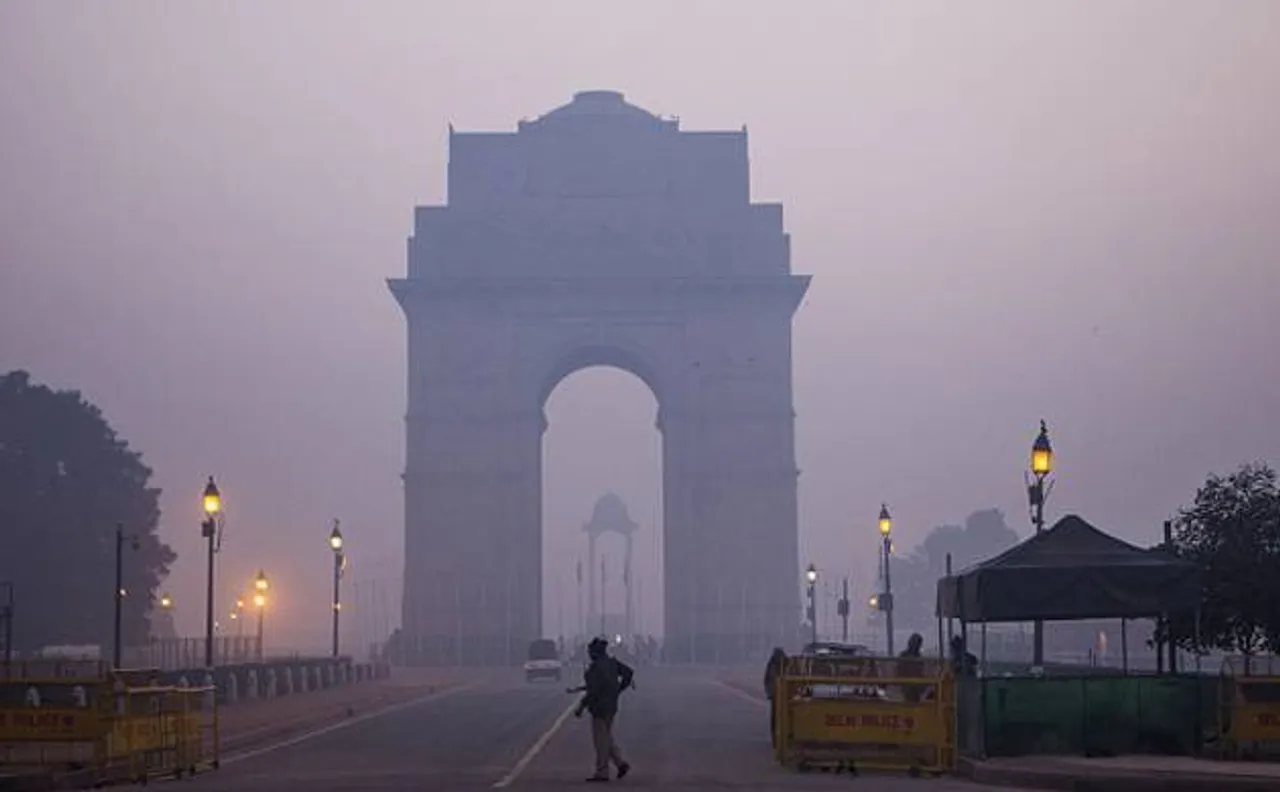  Environmentalist gives thumbs down to govt measures on smog; calls them inefficient and unsustainable