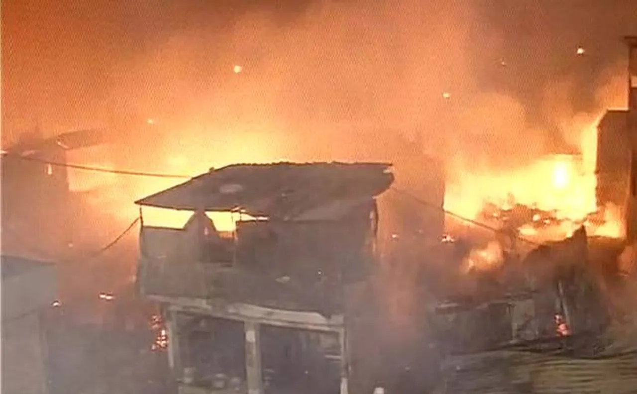 Watch: 4 hurt, 700 rendered homeless in Sadar Bazar slum fire in Delhi