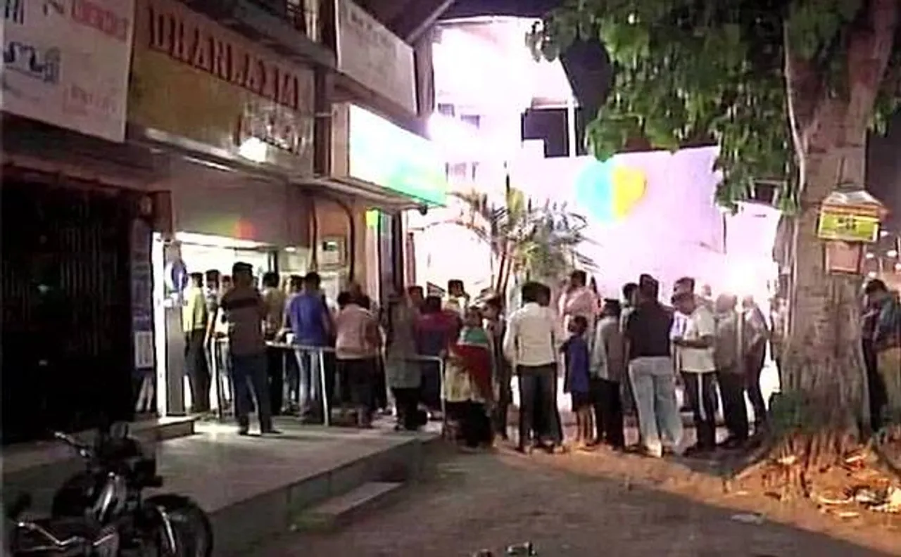 Jewellery industry welcomes govt move, says currency strike may push investors towards gold