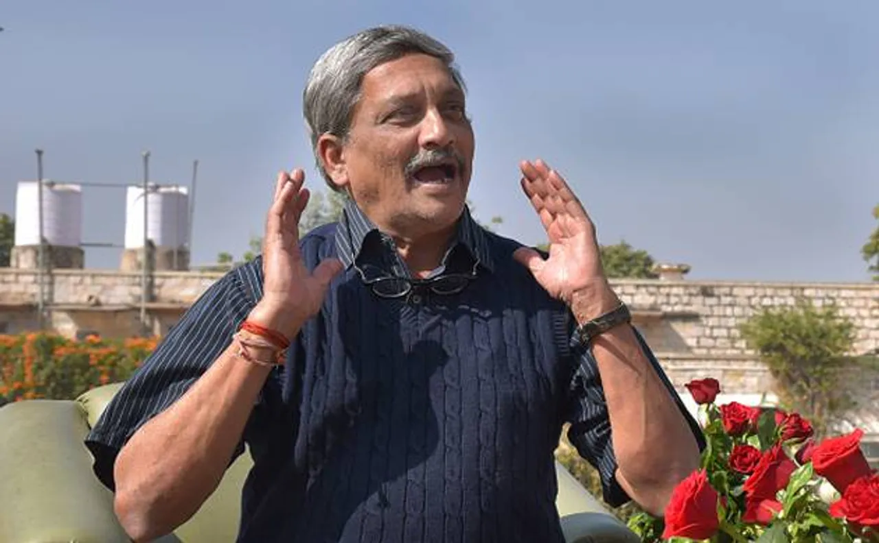Why bind ourselves to 'no first use policy', says Defence Minister Manohar Parrikar on India's nuclear doctrine
