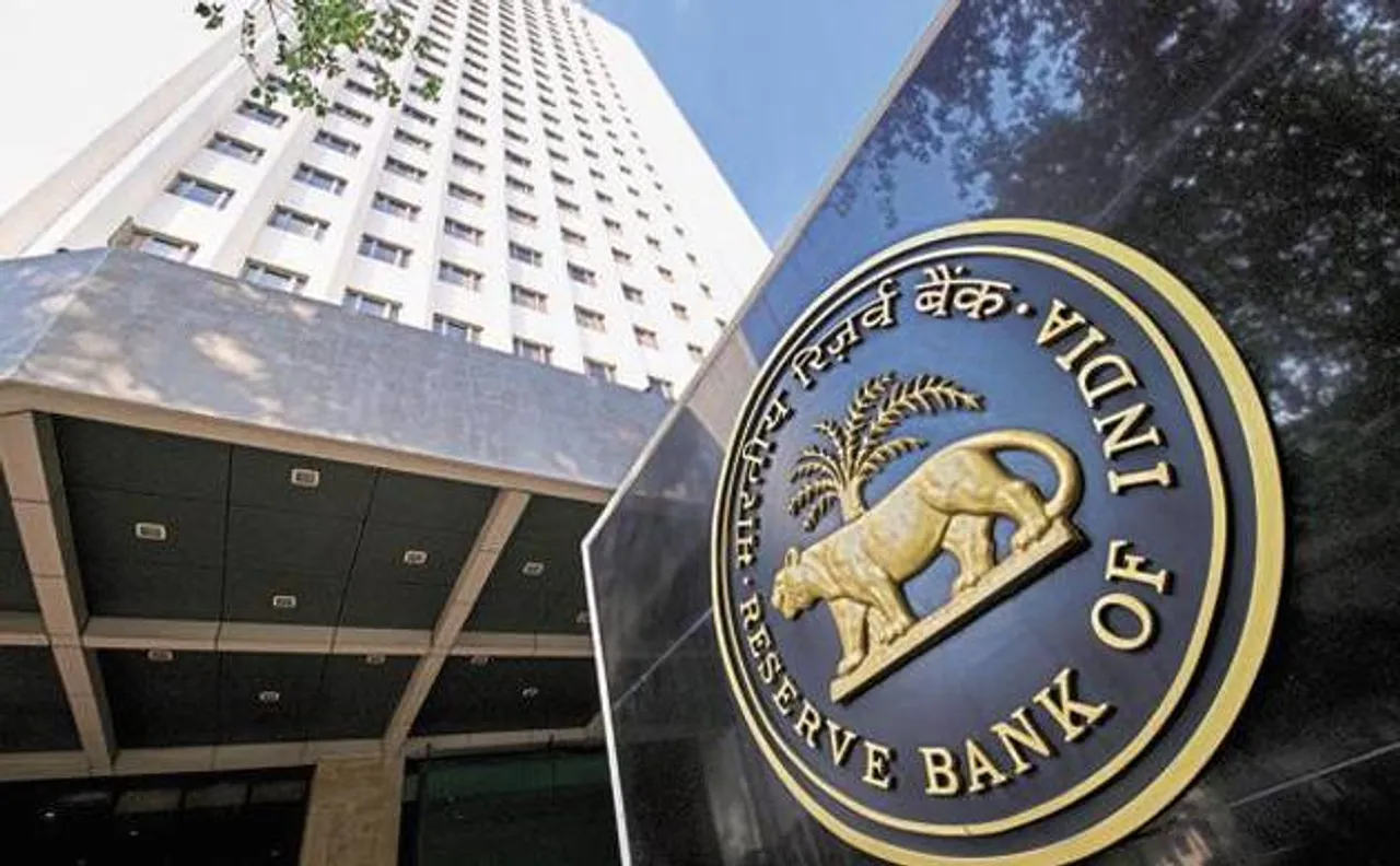 RBI cautions people against falling prey to agents for note exchange