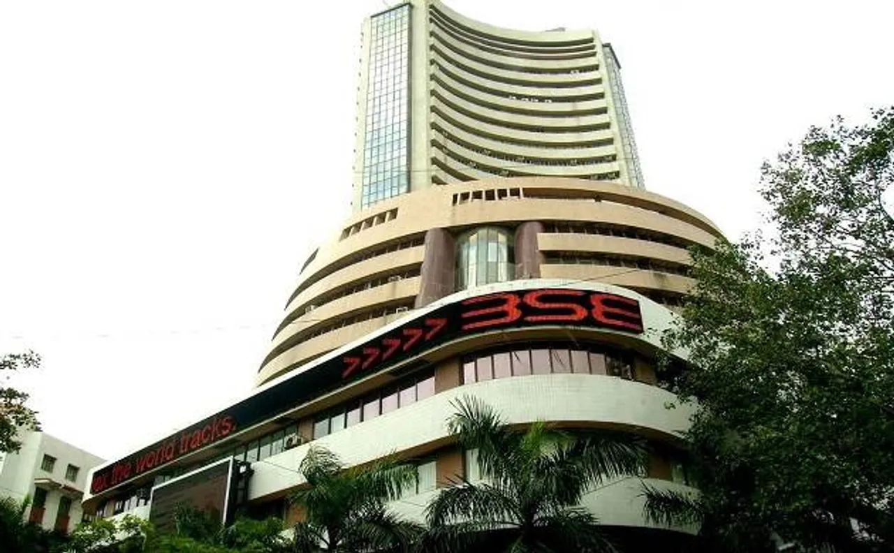 Sensex tanks 660 points amid weak cues in Asian markets