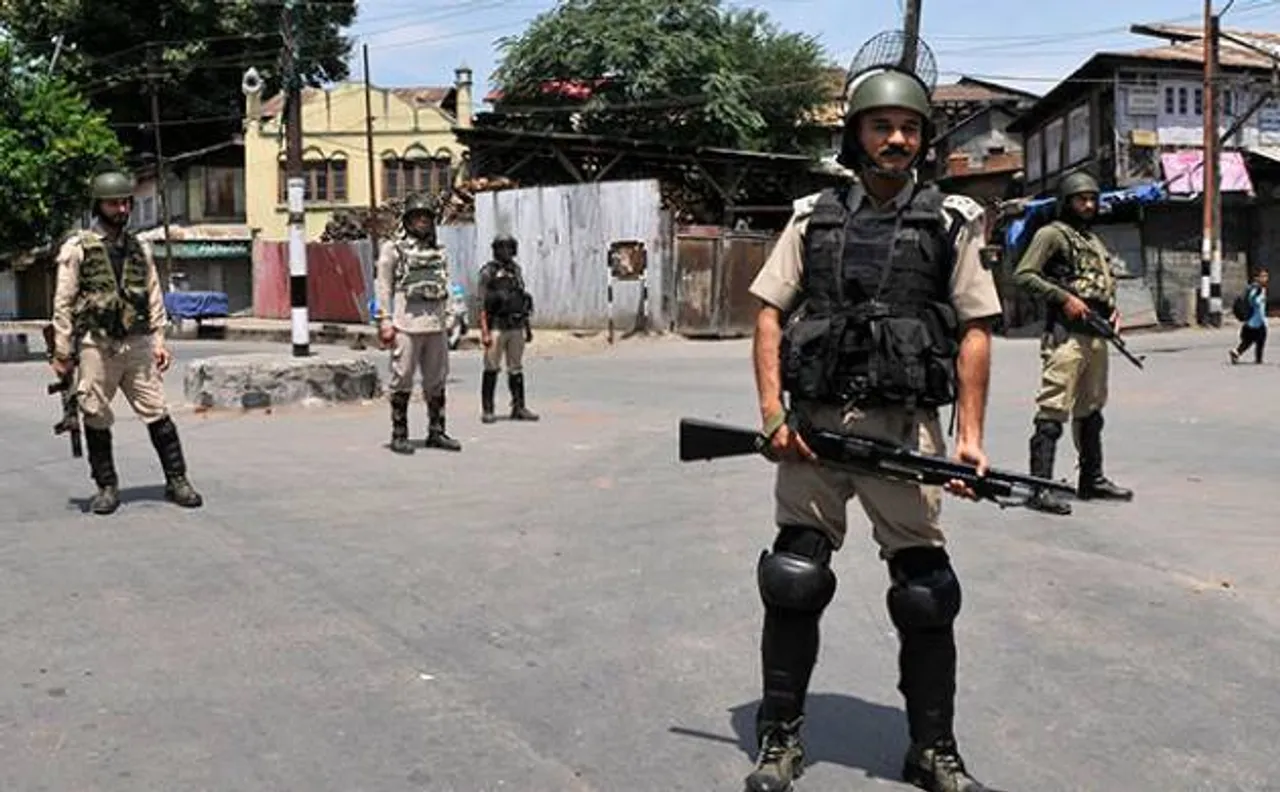Curfew, imposed on Friday, lifted from parts of Srinagar city 