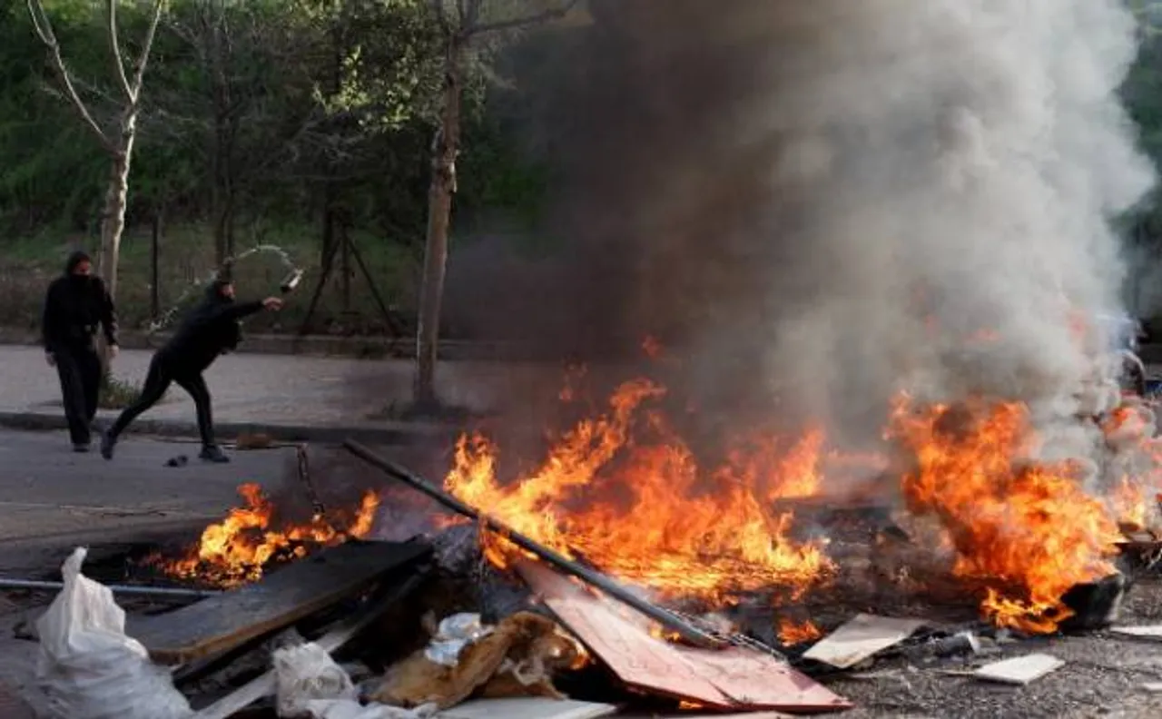 Srinagar fire attacks: Government teachers directed to do night shift for safety of schools