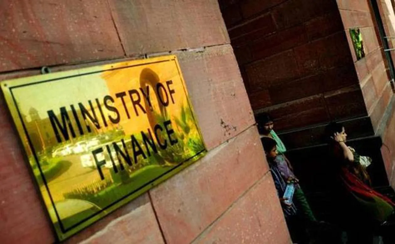 FinMin review on demonetisation: About 3 lacs crores of old notes deposited in banking system